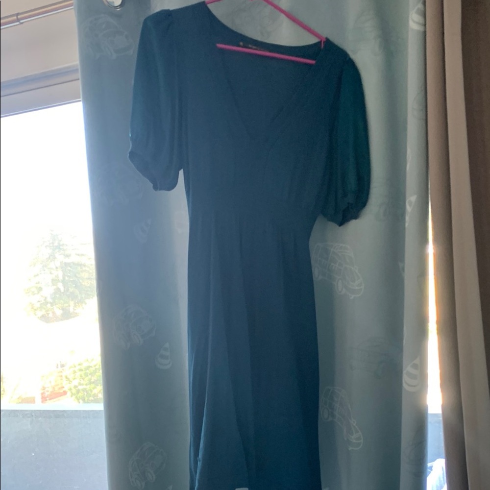 Blue Midi Sheath Dress with Puff Sleeves and Crew Neck